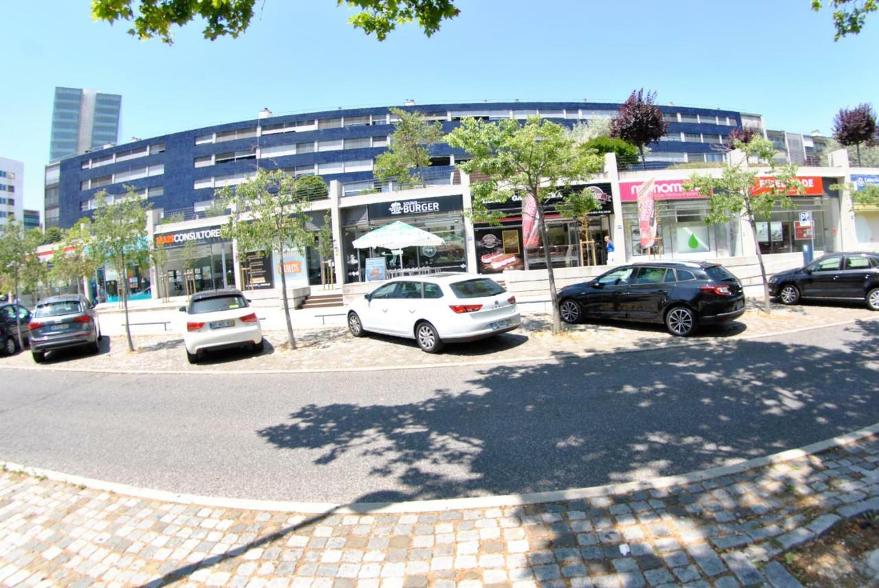 Parque Nacoes Prime Apartments 16 - 3 Quartos Lisbon Exterior photo